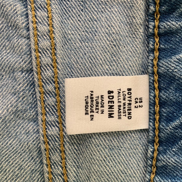 Distressed Boyfriend Jeans Light Wash Button Up Denim Size 2 - Picture 4 of 8